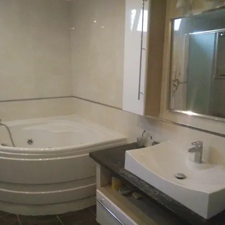 Maison Avec 2 Chambres Privees