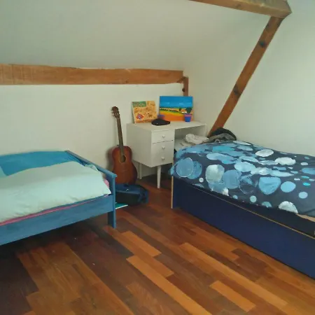 Maison Avec 2 Chambres Privees Salles (Gironde)